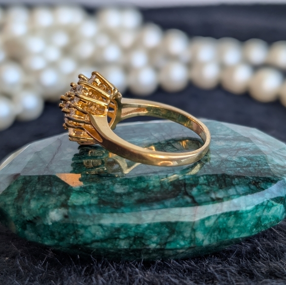 Vintage Cluster Gold Tone Cocktail Ring 7.75 - Picture 9 of 12